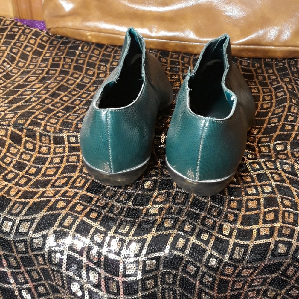 Blue Suede Shoes - Picture 2 of 6
